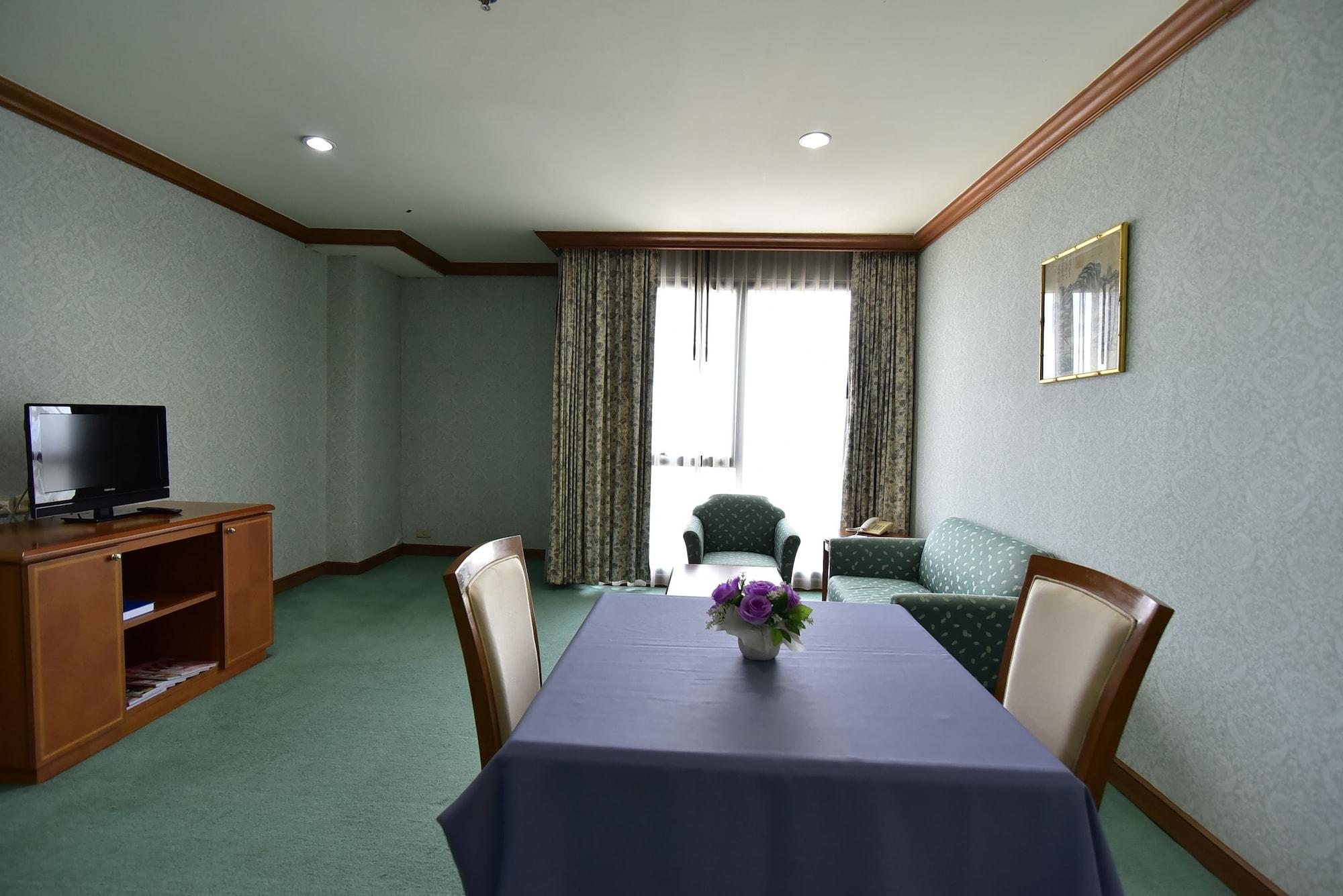 Thumrin Thana Hotel Trang Εξωτερικό φωτογραφία